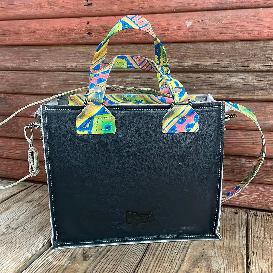 018 Minnie Pearl - Tricolor w/ Neon Trip Navajo