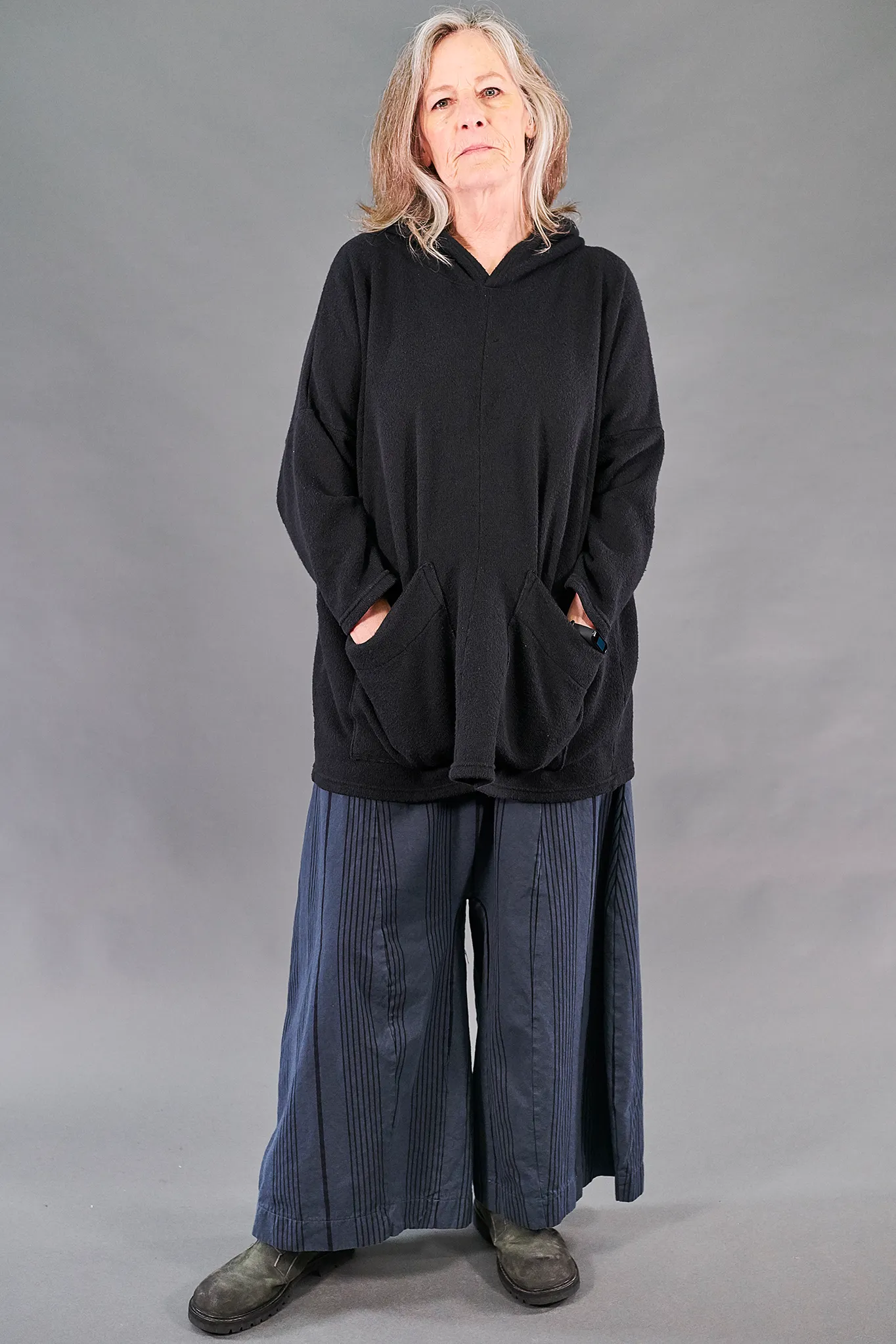 5271 Weekend Pullover-Black-U