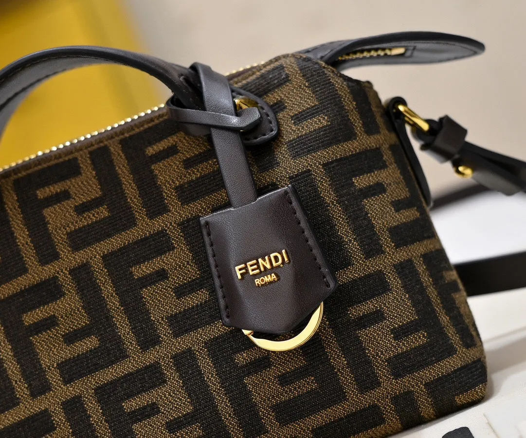6 Color Elegant FF Square Crossbody Bag