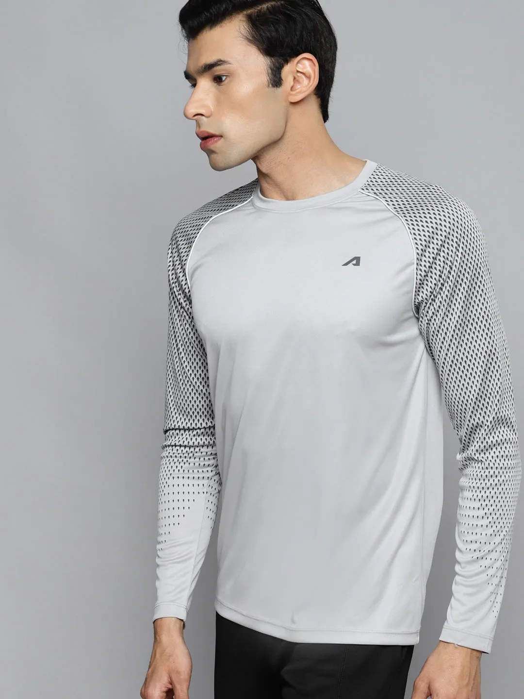 Alcis Men Grey Slim Fit Training or Gym T-shirt