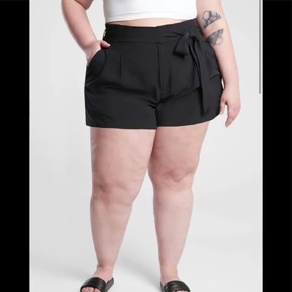 Athleta Skyline Short II