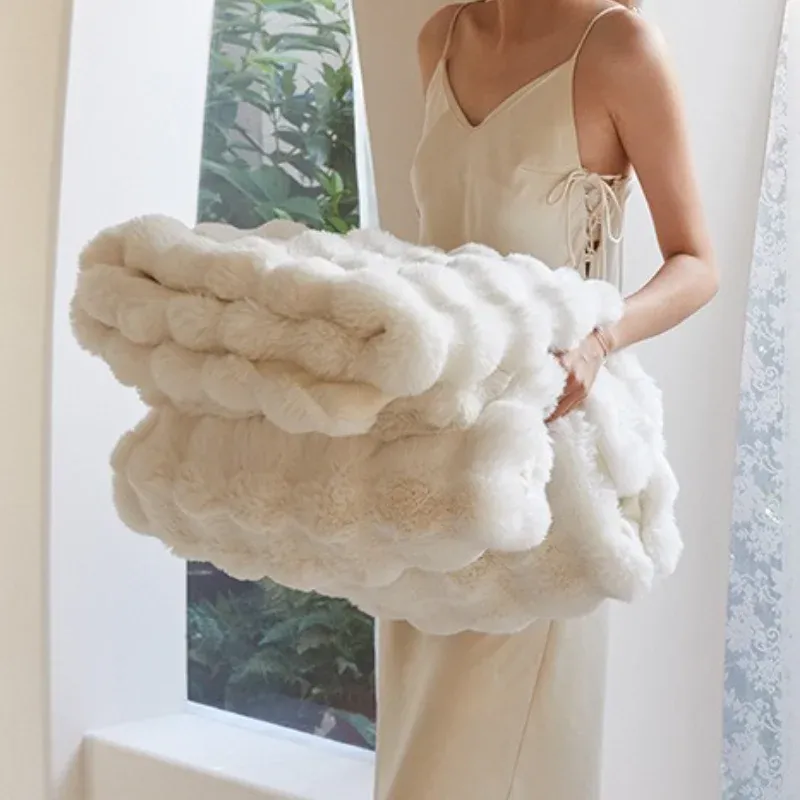 Bubble Shaped Throw Blankets