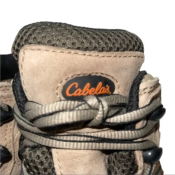 Cabela's Man Hiking Shoes Size 8 !