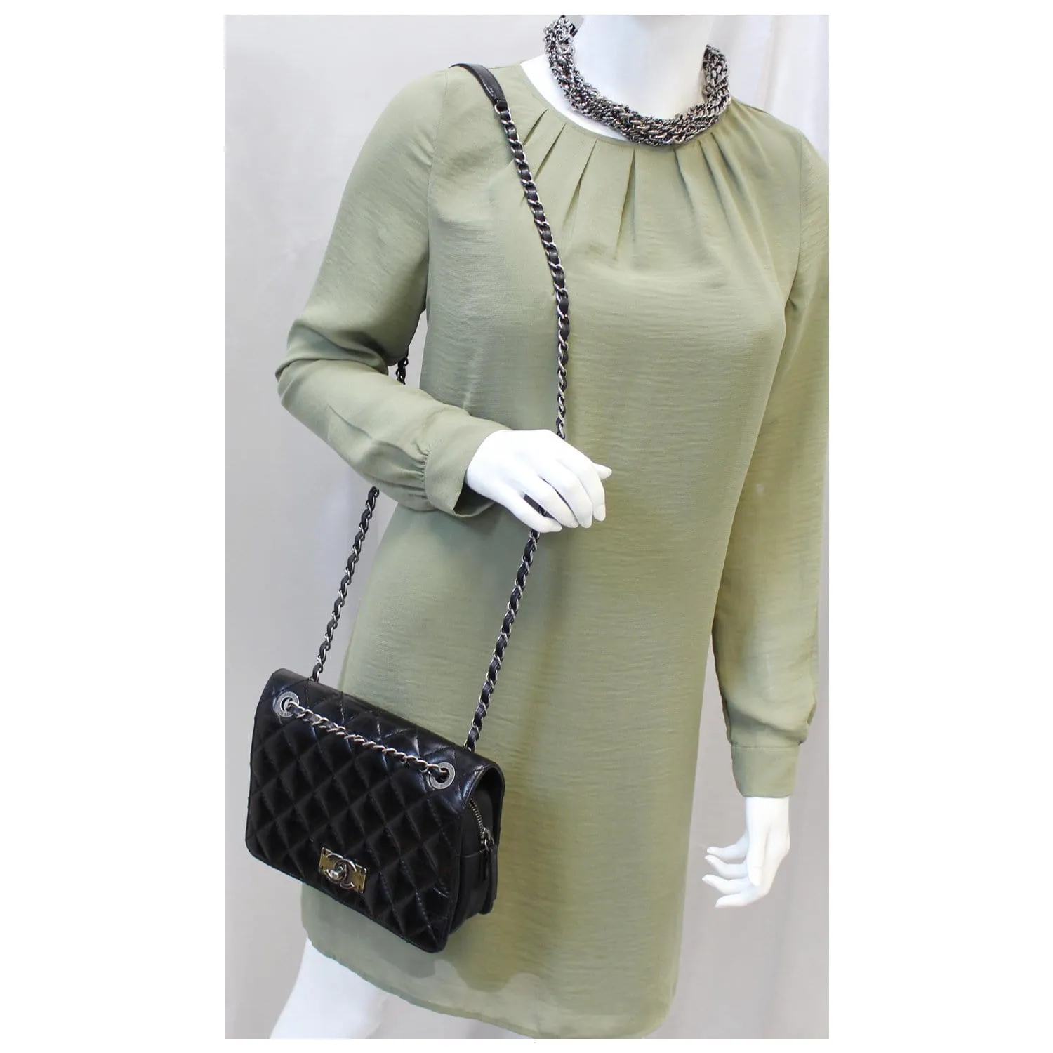 CHANEL CC Quilted Leather Flap Crossbody Bag Black