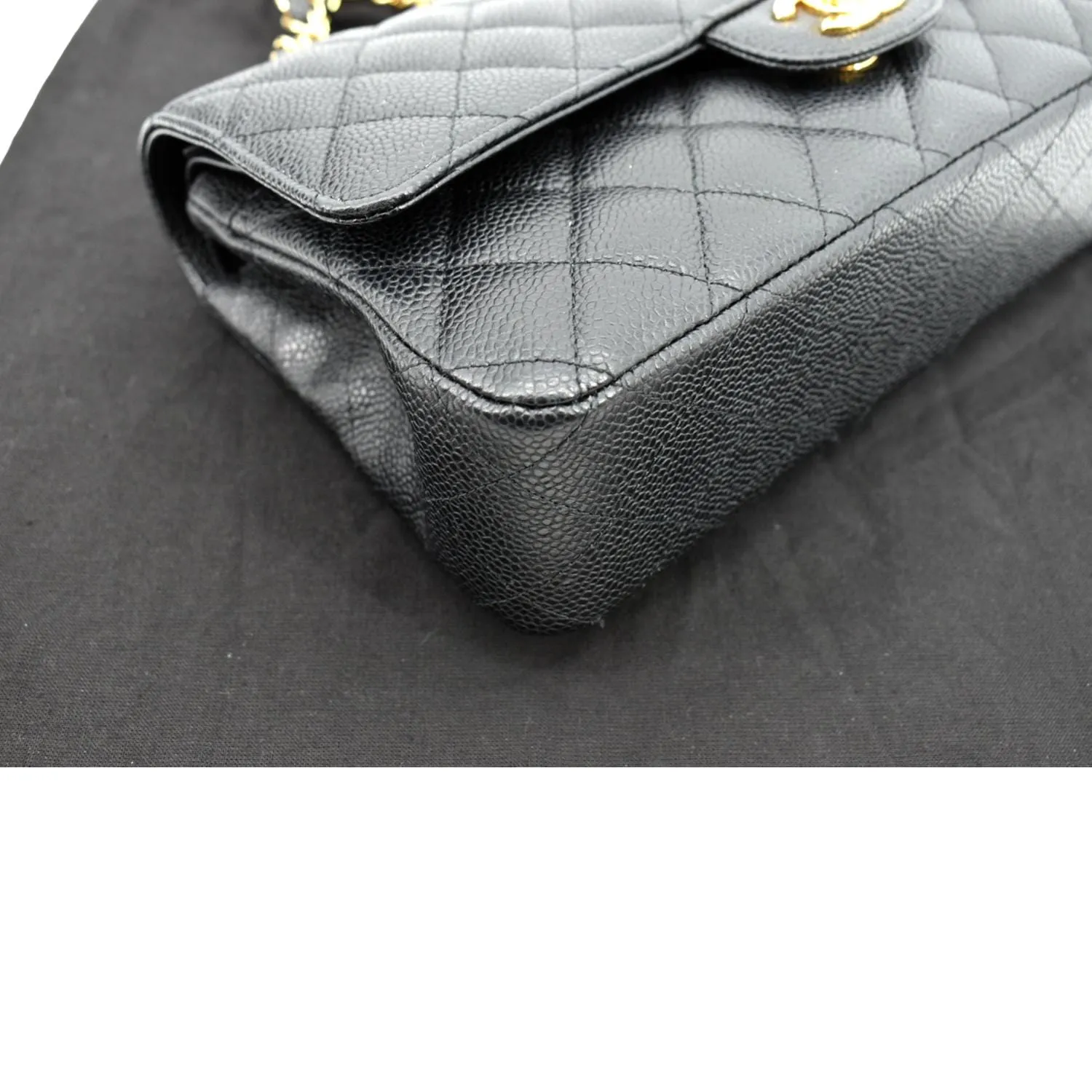 CHANEL Jumbo Double Flap Caviar Leather Shoulder Bag Black
