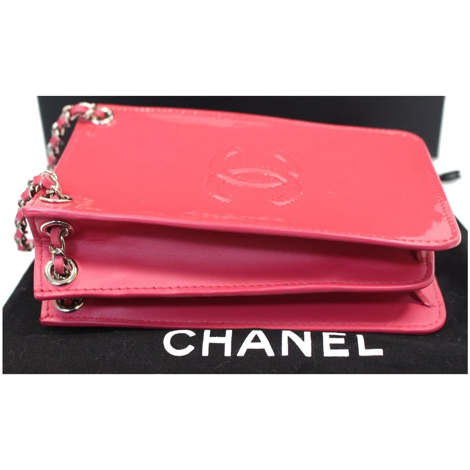 CHANEL O-Phone Holder Patent Leather Crossbody Bag Red - 15% OFF