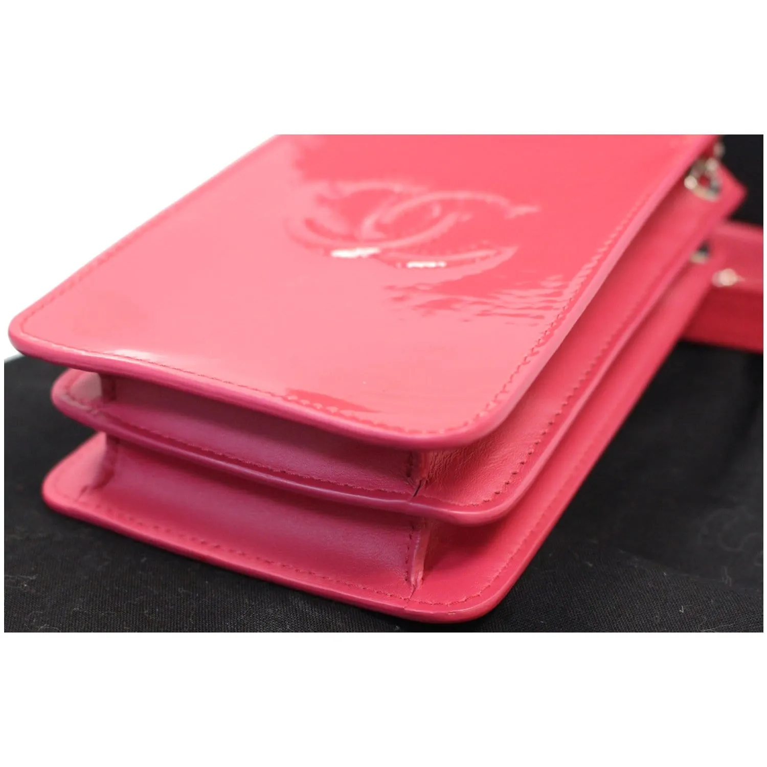 CHANEL O-Phone Holder Patent Leather Crossbody Bag Red - 15% OFF