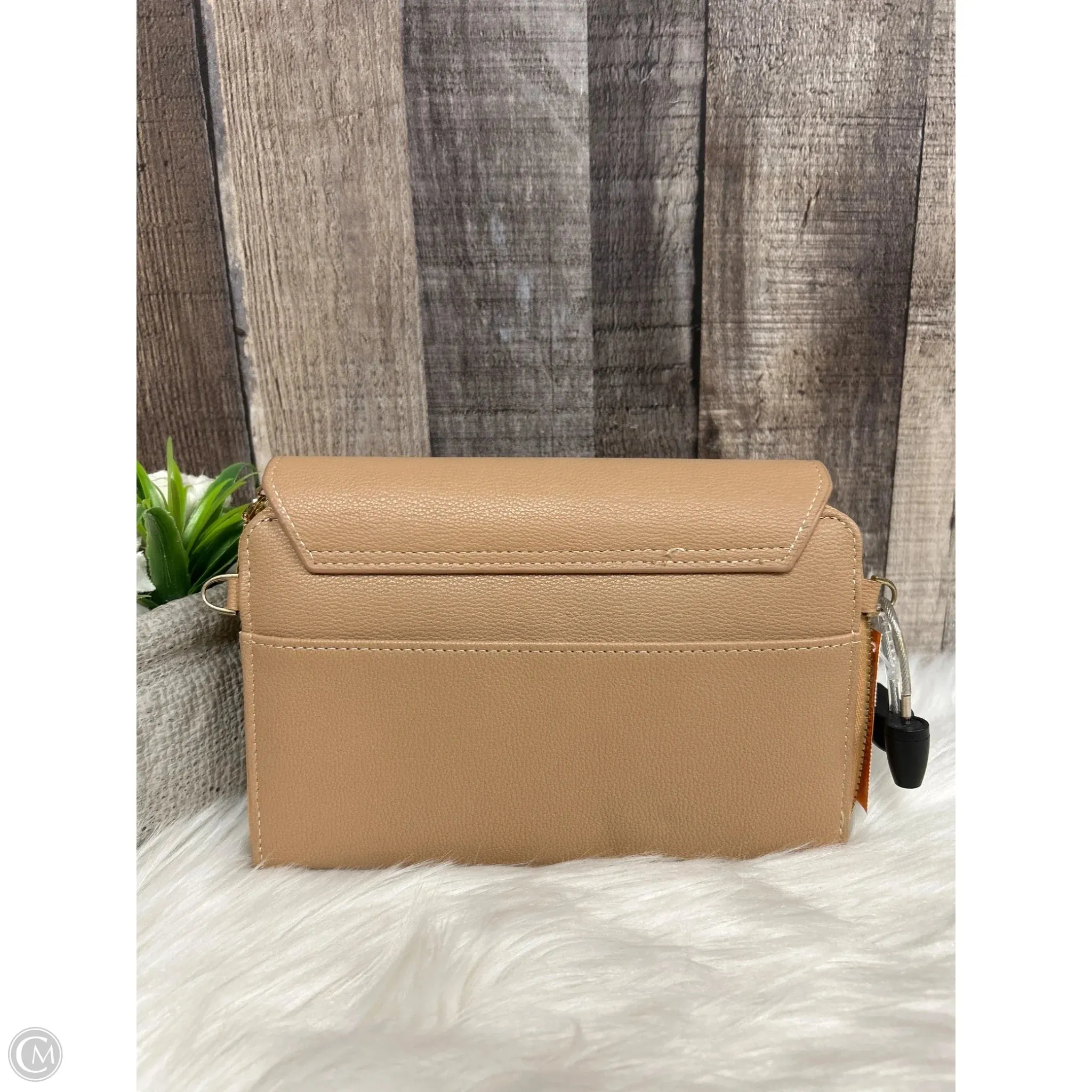 Crossbody By Cmf, Size: Small