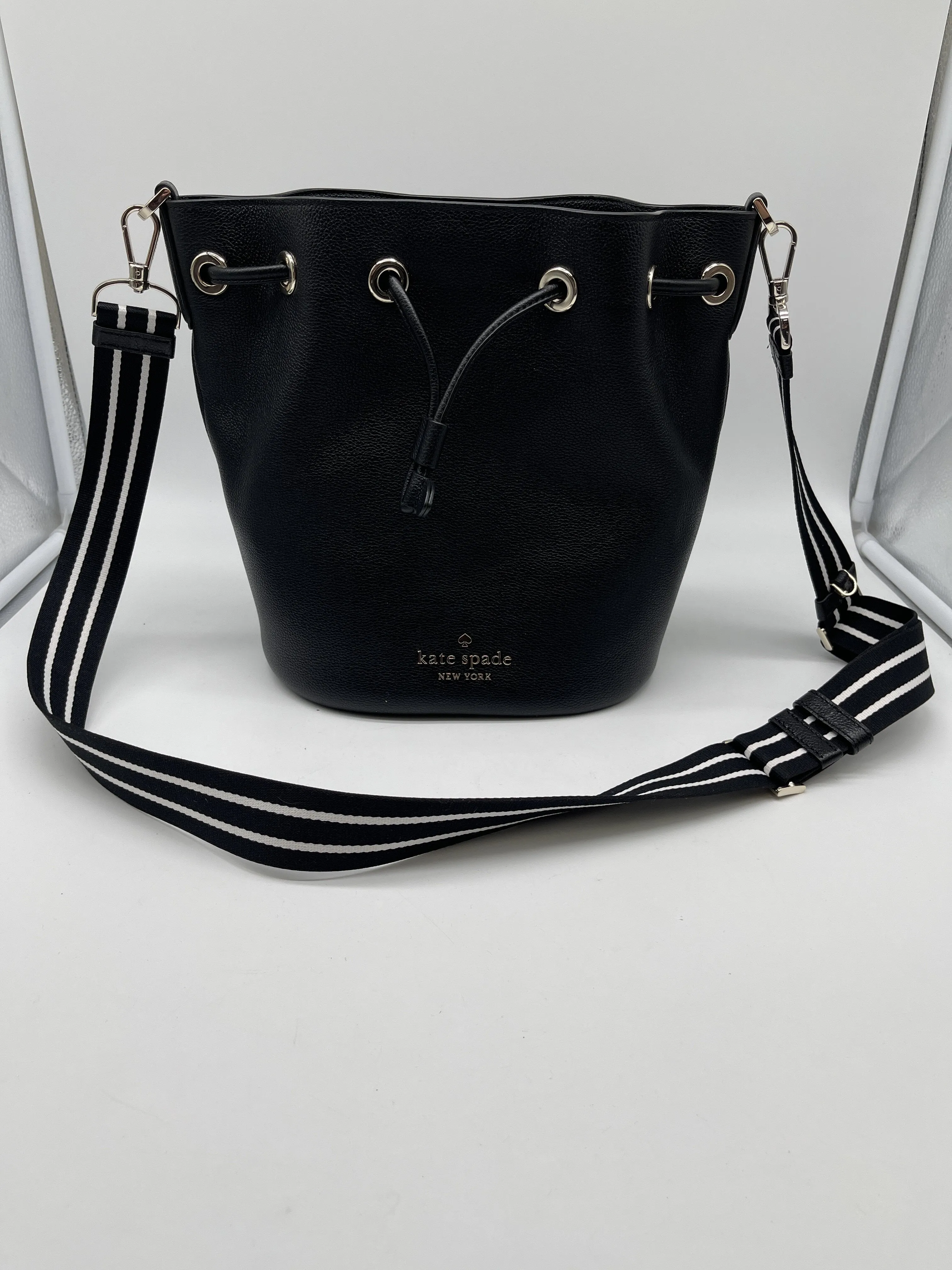 Crossbody Designer By Kate Spade  Size: Medium