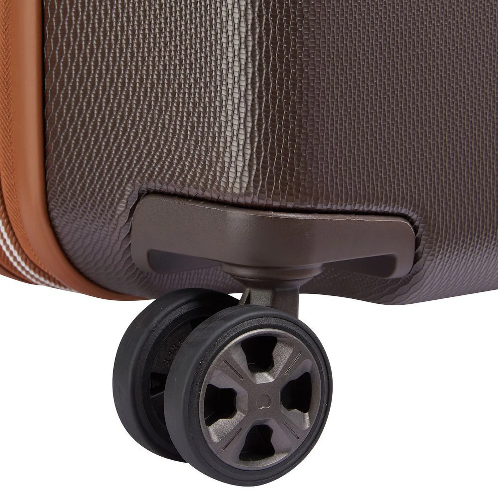 Delsey Chatelet Air 2.0 28" Spinner Upright
