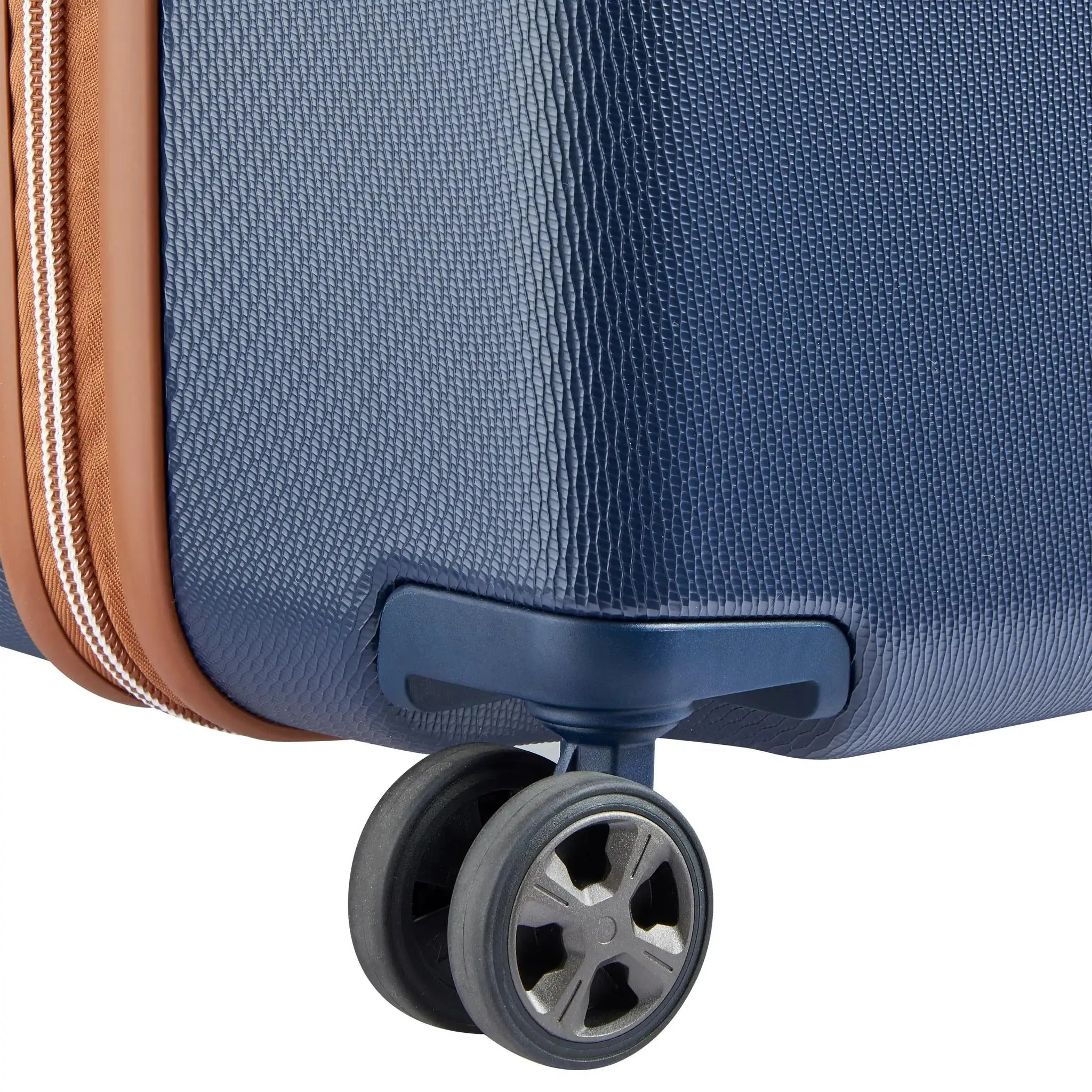 Delsey Chatelet Air 2.0 28" Spinner Upright