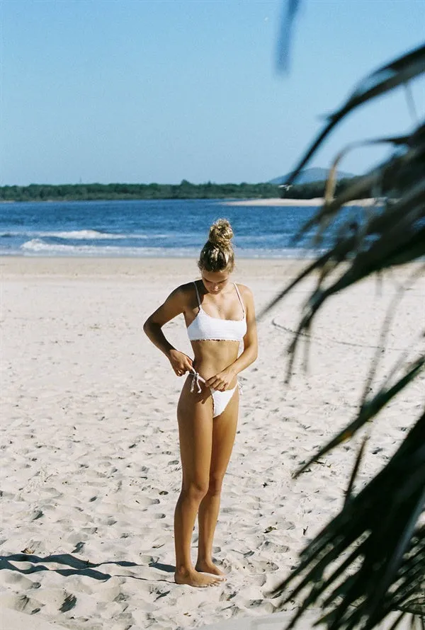 Emi Crochet Bottom