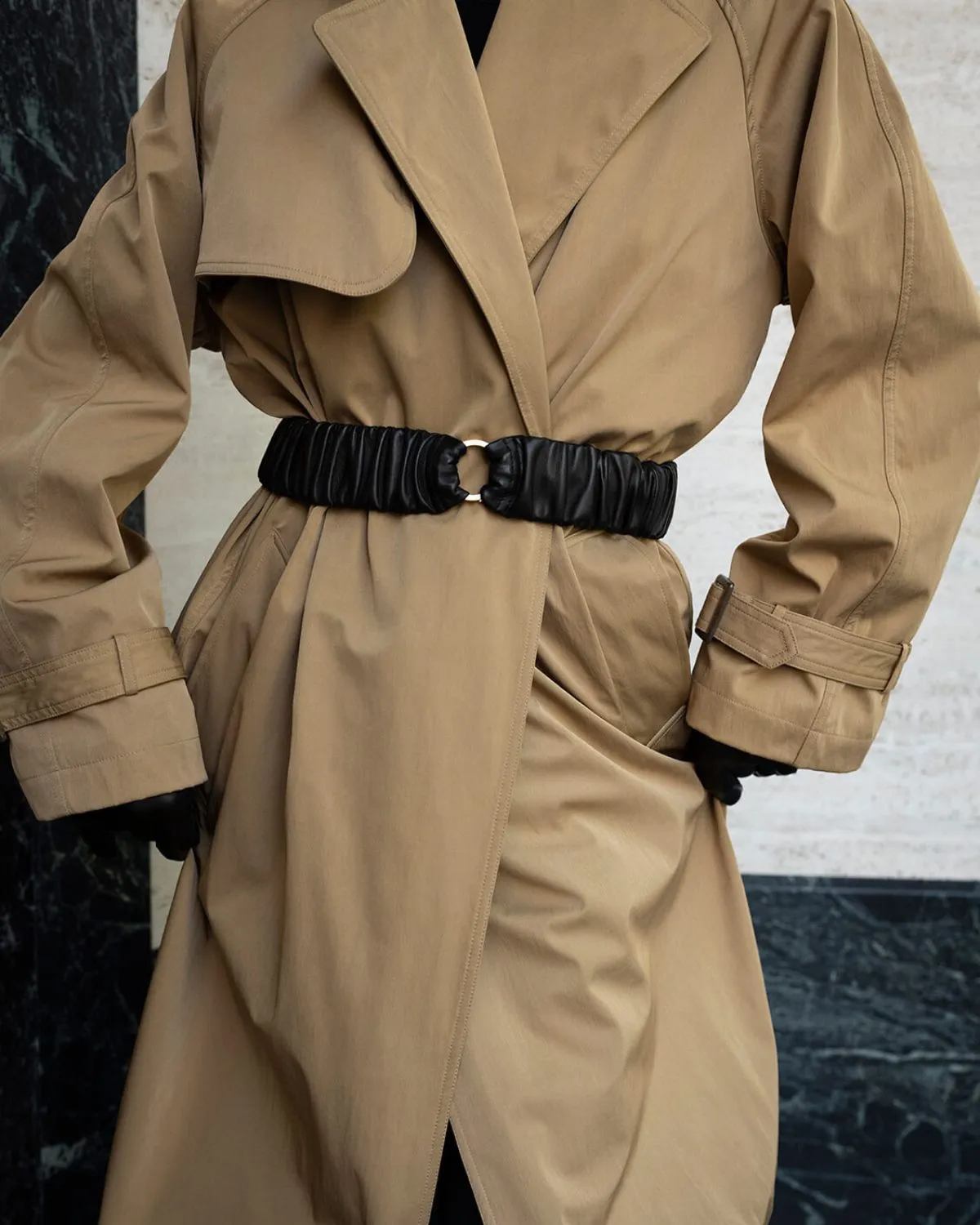 ESTELLE GRAND BELT - GOLD CLASP