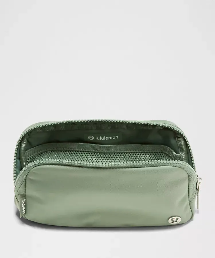 Everywhere Belt Bag 1L