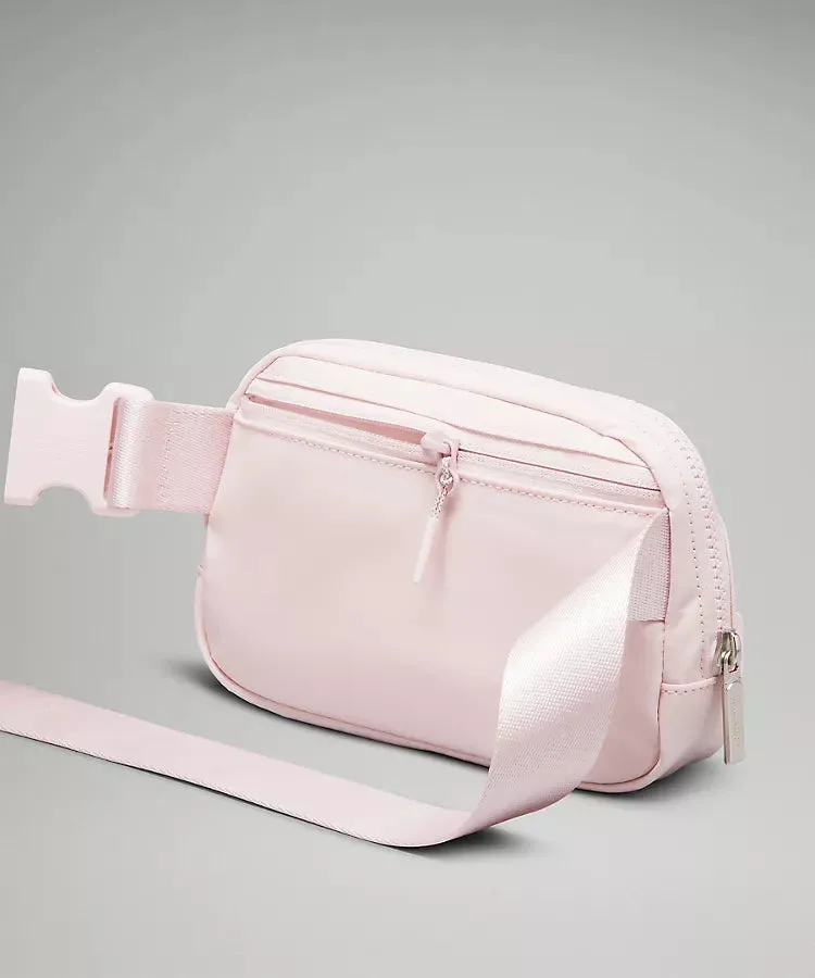Everywhere Belt Bag 1L