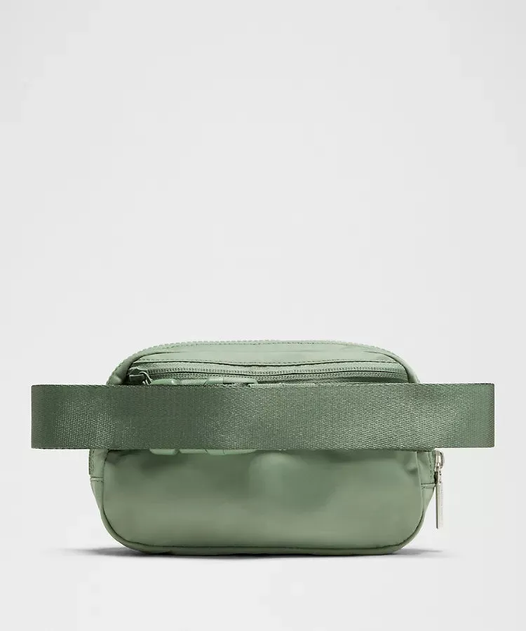 Everywhere Belt Bag 1L