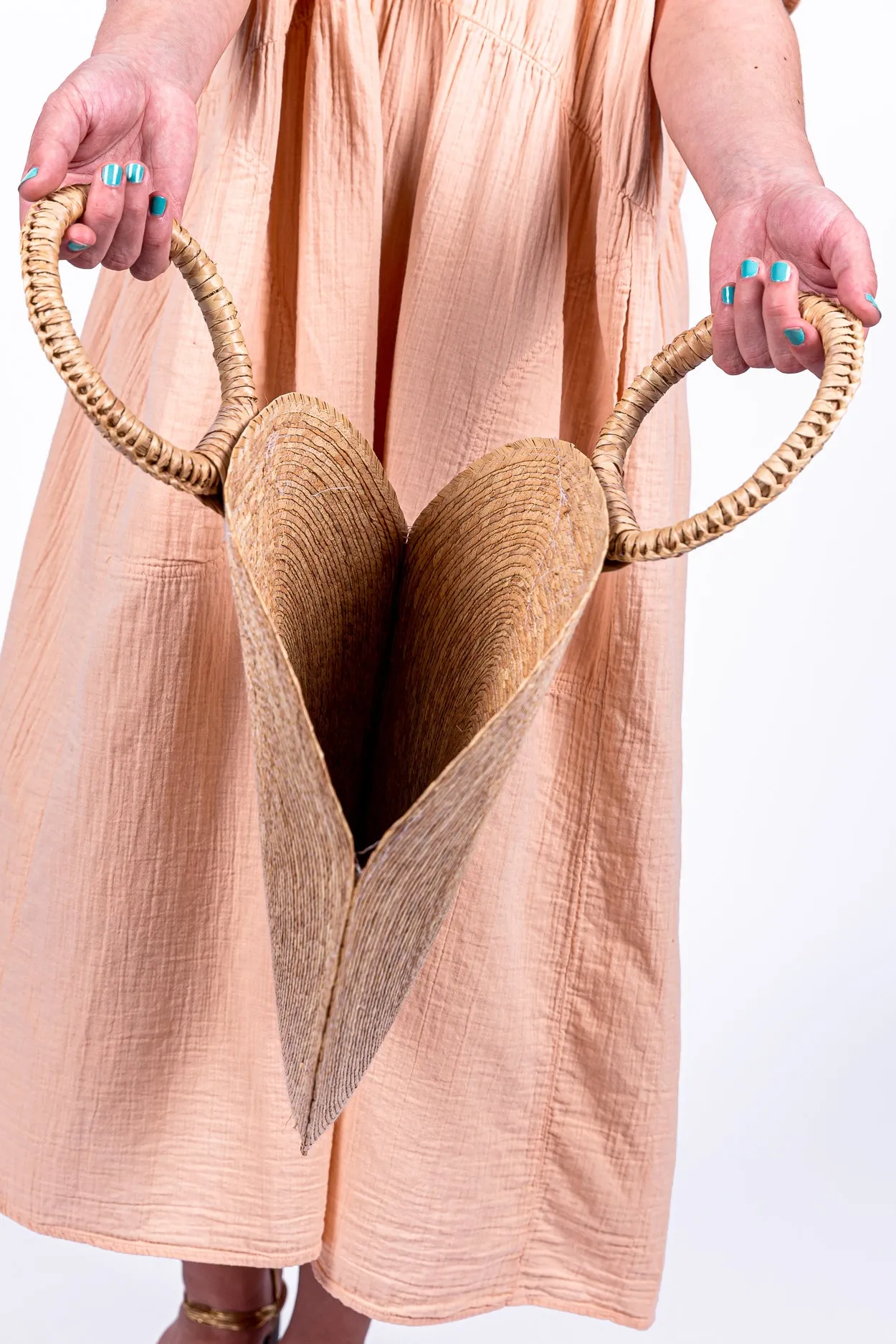 Full-moon wicker bag