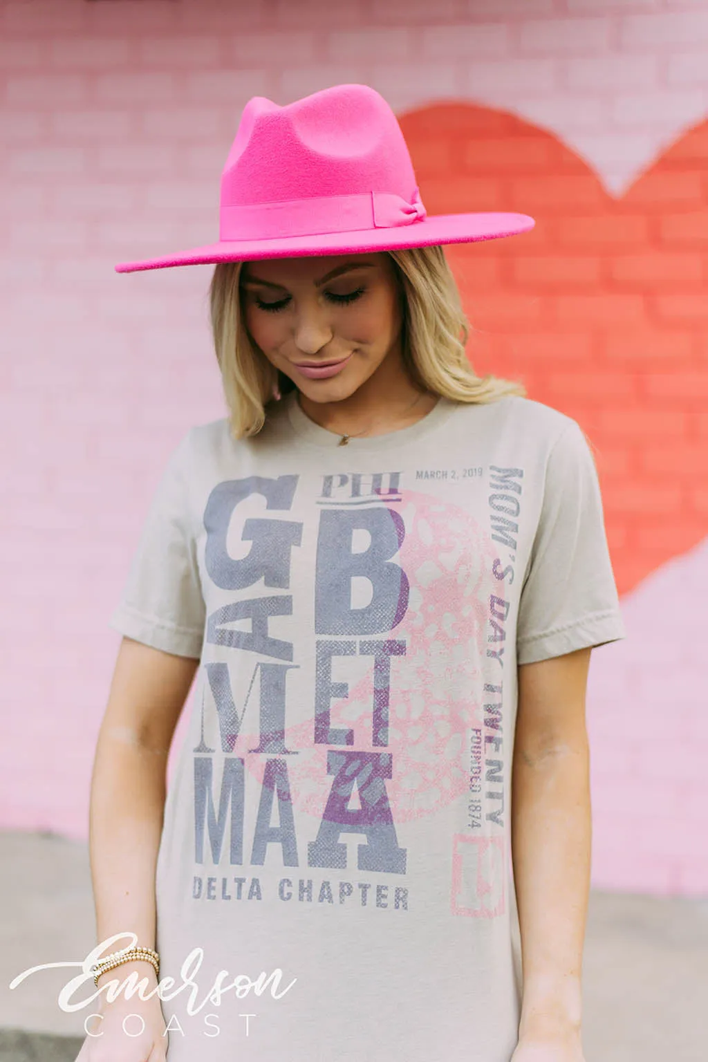 Gamma Phi Beta Retro Moms Day Tee