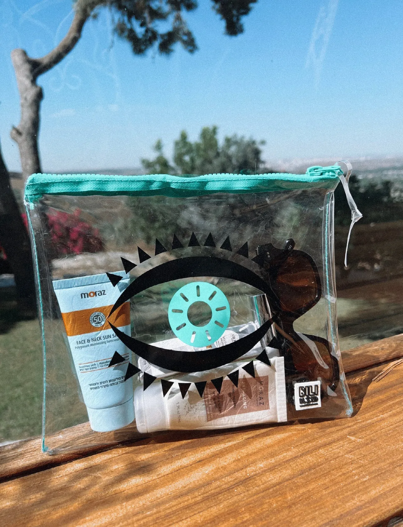 Green eye purse