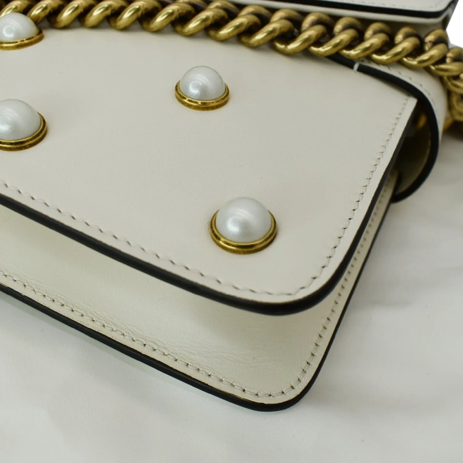 GUCCI Broadway Pearl Bee Leather Crossbody Bag White 453778