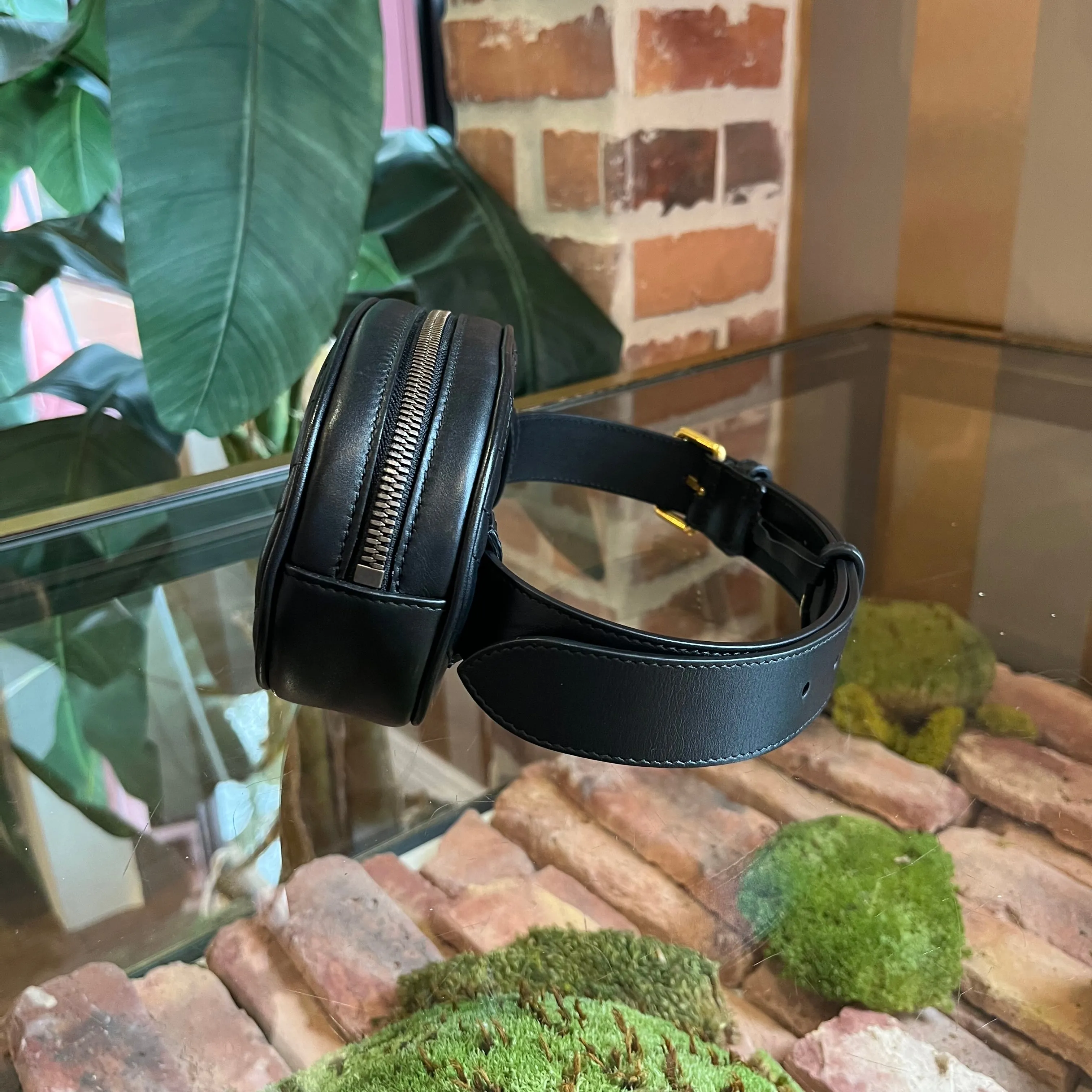 GUCCI GG Marmont Black Calfskin Matelasse Belt Bag 65/26