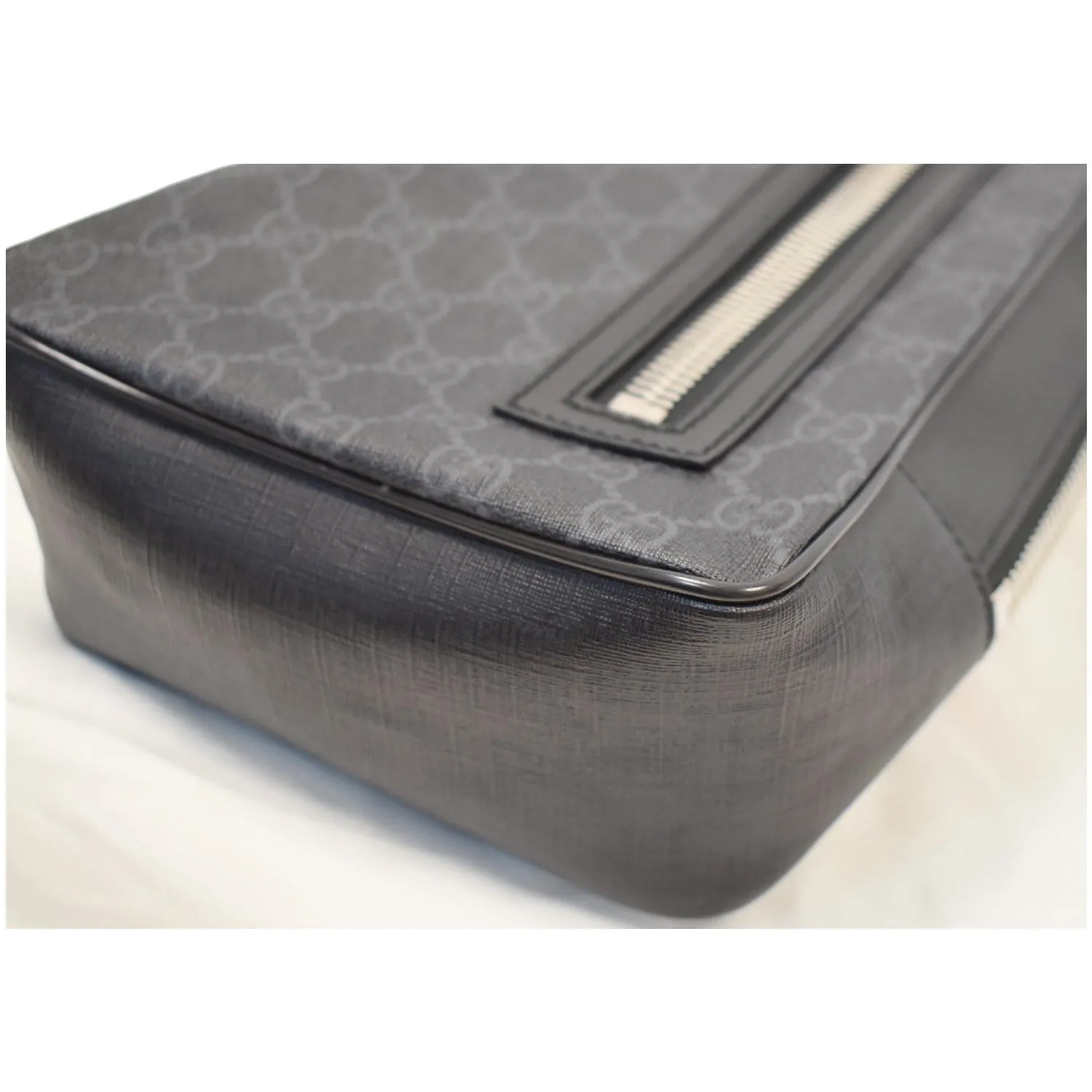 GUCCI GG Supreme Canvas Belt Bag Black 478325