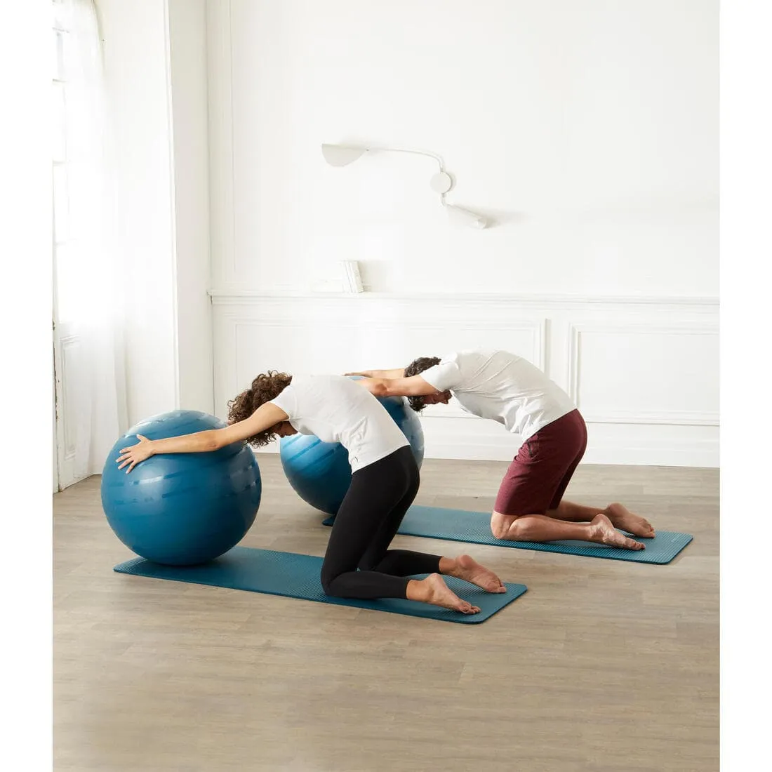 GYM BALL RÉSISTANT TAILLE 1 / 55 cm