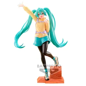 Hatsune Miku - Mountain Climbing Holiday Memories figure - 20cm
