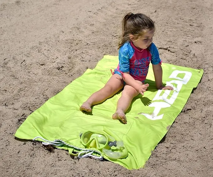 HEAD Adventure Lightweight Storage Travel Backpack Beach Towel for Snorkeling and Swim, Junior - Lime (P.481258-LM)