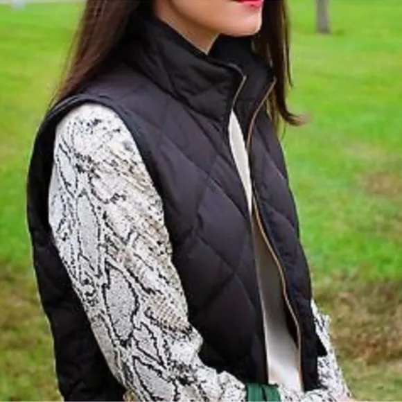 J. Crew Quilted Full Zip Down Vest black sz Small