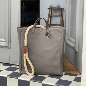 Lifestyle Image: Weekend Bag Ardoise
