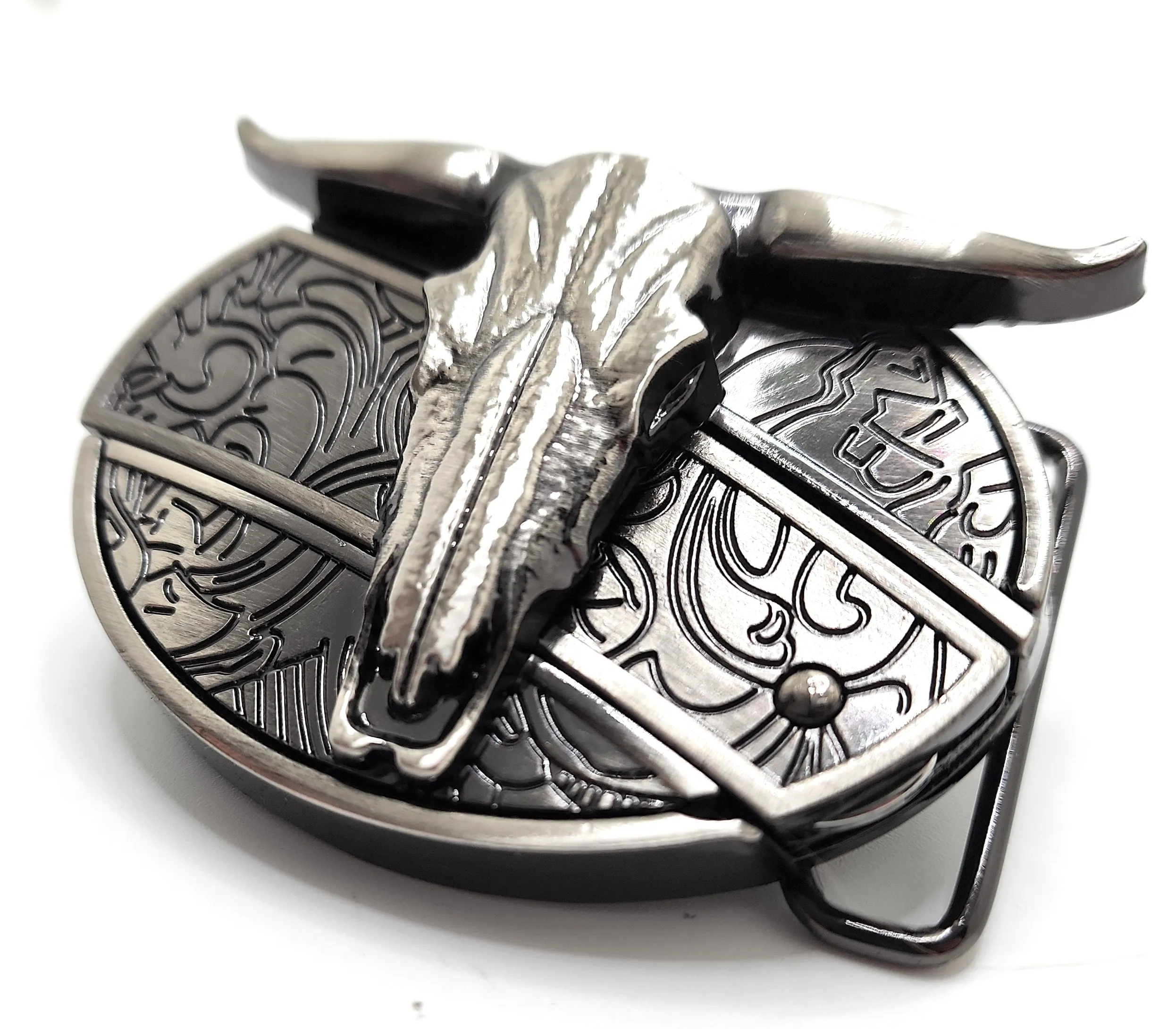 Longhorn Cattle Skull Folding Knife Belt Buckle