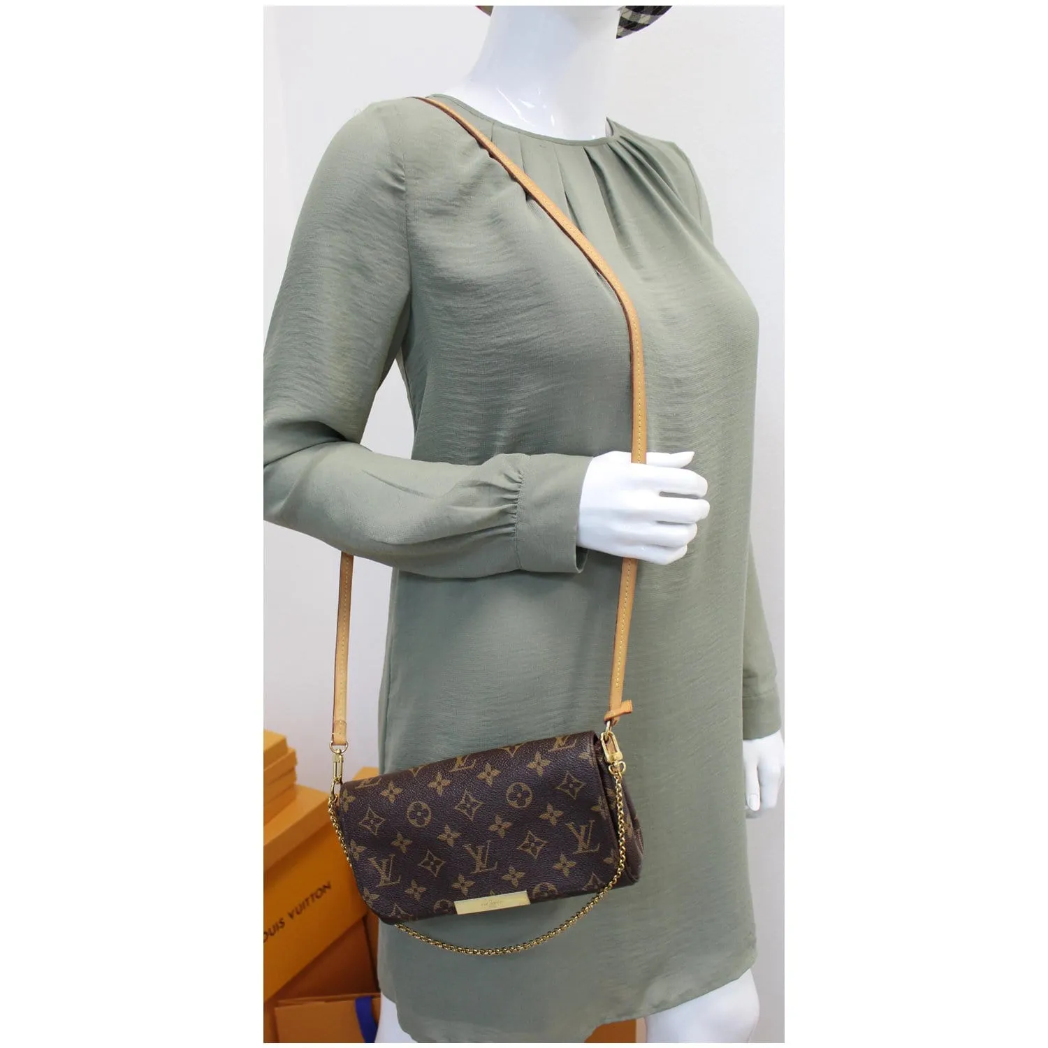 LOUIS VUITTON Favorite PM Monogram Canvas Crossbody Bag Brown