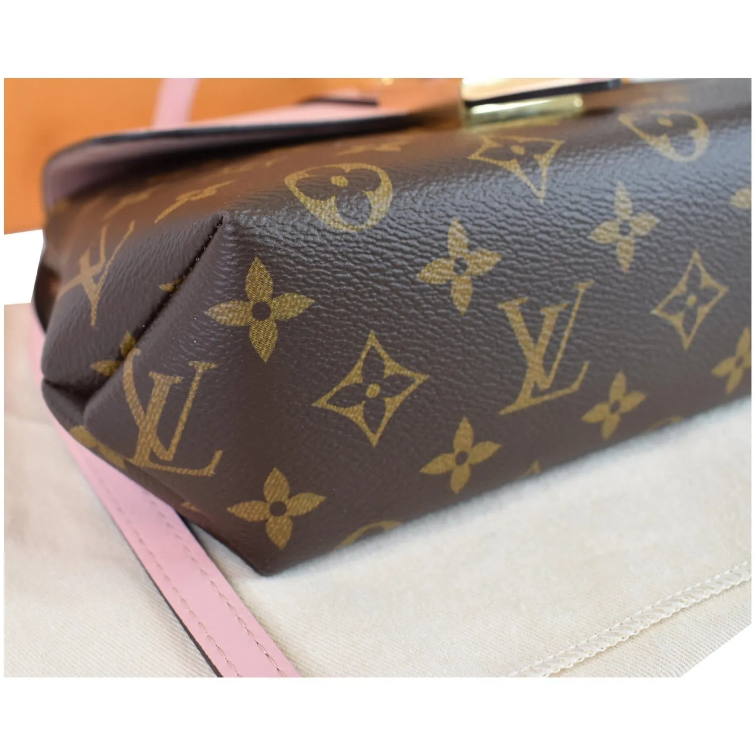 LOUIS VUITTON Locky BB Monogram Canvas Crossbody Bag Rose Poudre