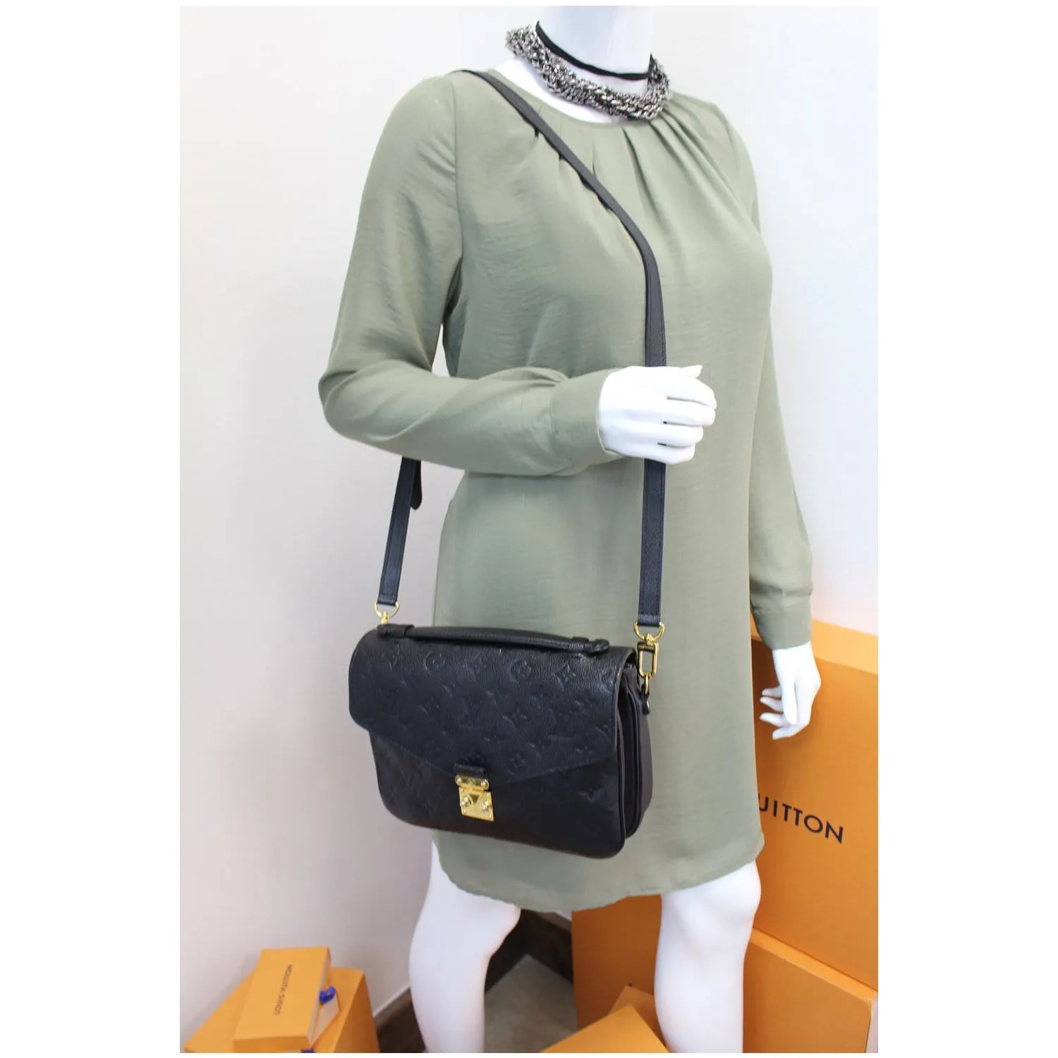 LOUIS VUITTON Metis Pochette Empreinte Leather Crossbody Bag Black - 15% OFF