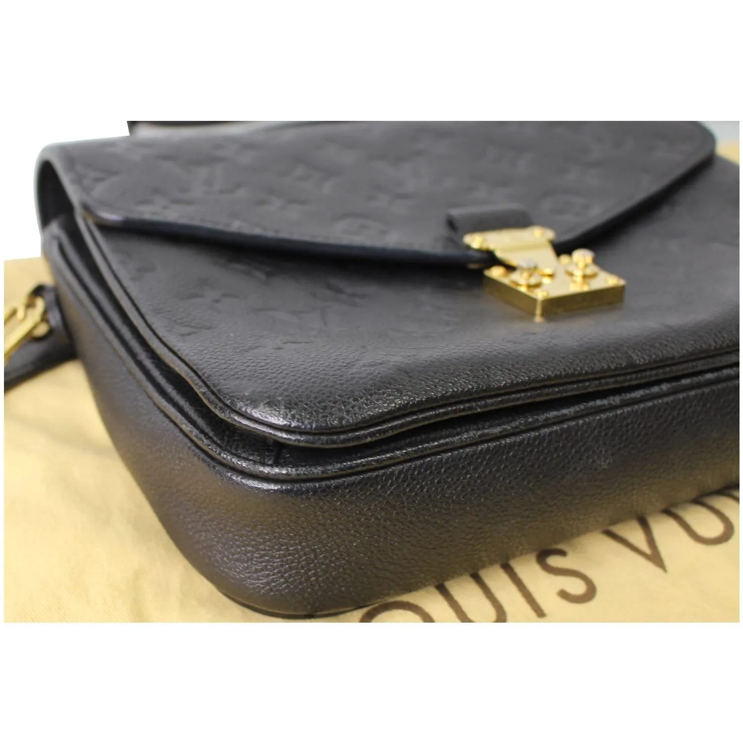 LOUIS VUITTON Metis Pochette Empreinte Leather Crossbody Bag Black - 15% OFF