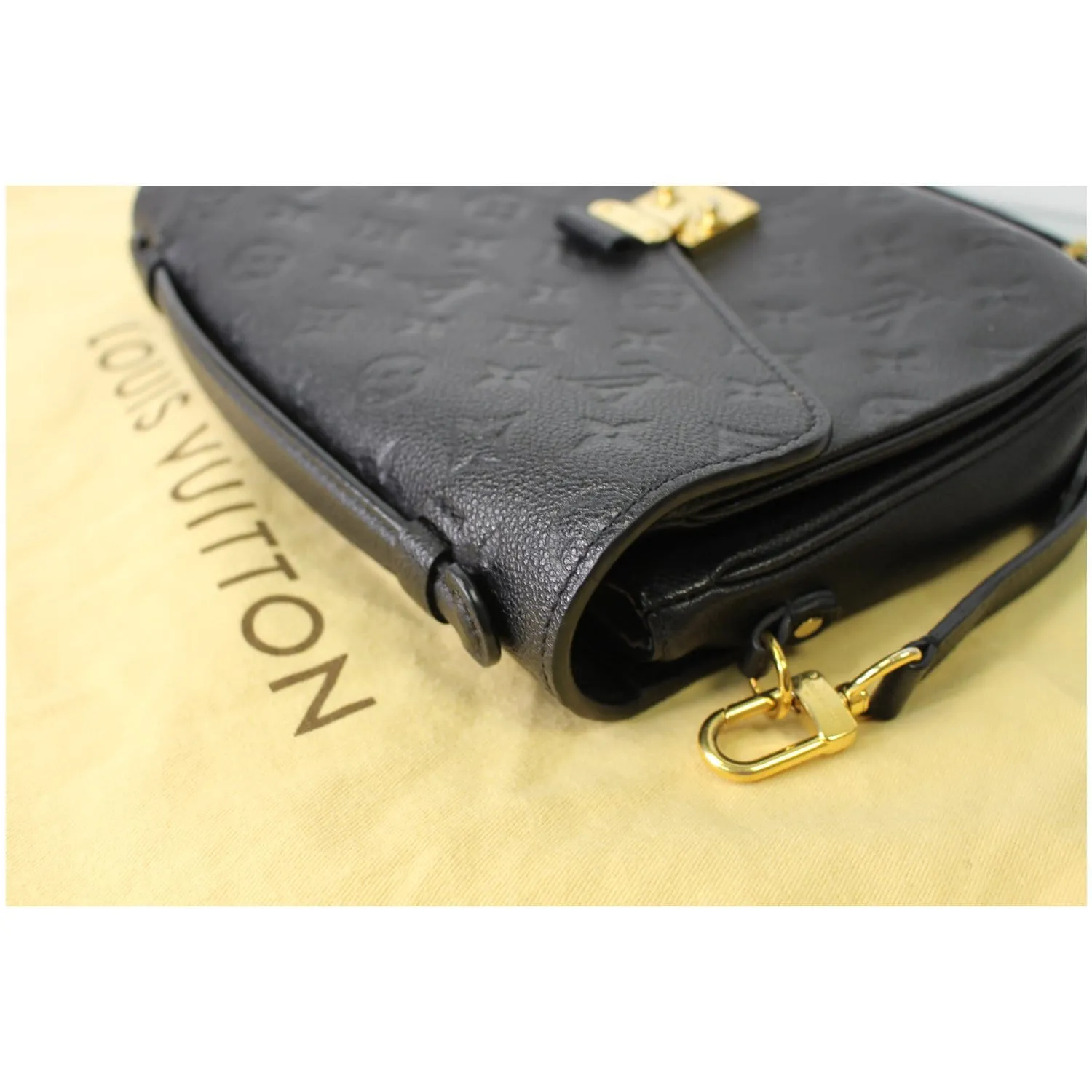 LOUIS VUITTON Metis Pochette Empreinte Leather Crossbody Bag Black - 15% OFF