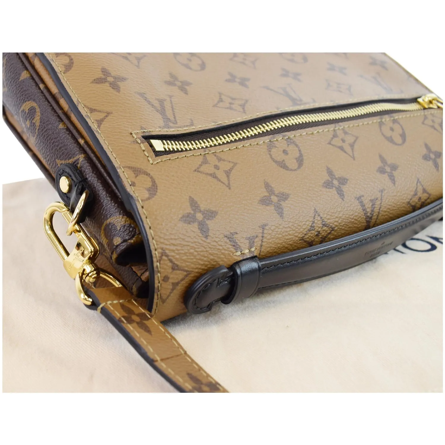 LOUIS VUITTON Metis Pochette Reverse Monogram Canvas Crossbody Bag Brown