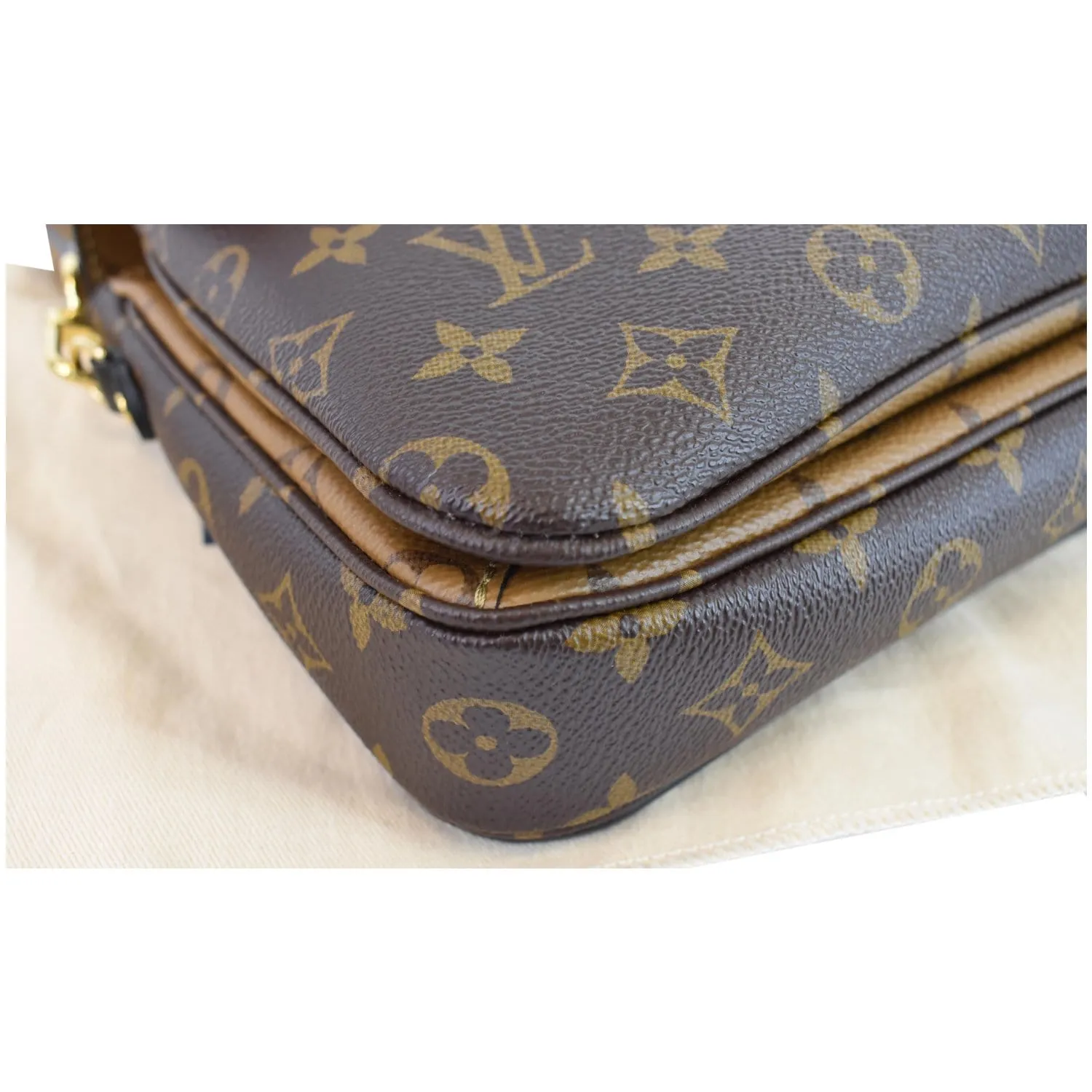 LOUIS VUITTON Metis Pochette Reverse Monogram Canvas Crossbody Bag Brown