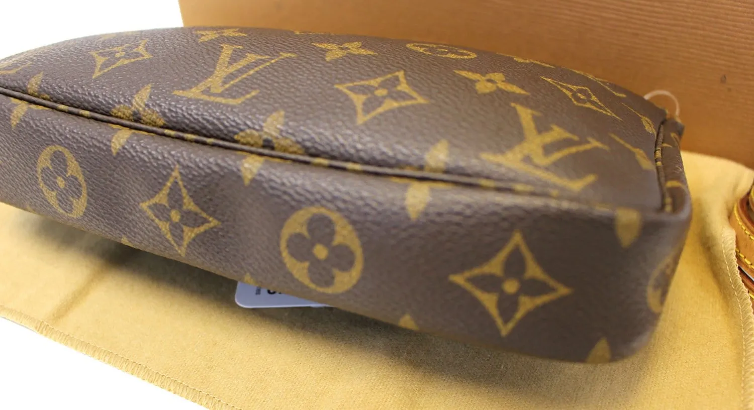 LOUIS VUITTON Monogram Pochette Accessoires Long Strap