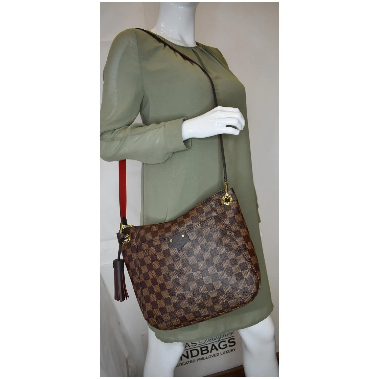 LOUIS VUITTON South Bank Besace Damier Ebene Crossbody Bag Brown
