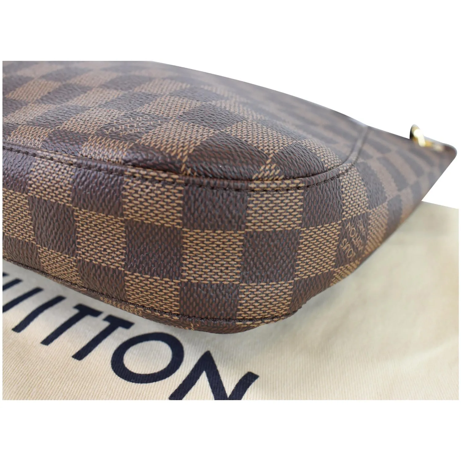 LOUIS VUITTON South Bank Besace Damier Ebene Crossbody Bag Brown