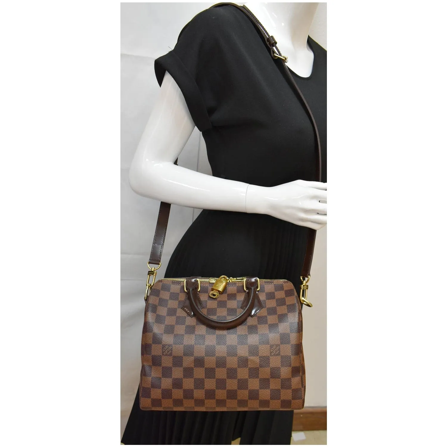 LOUIS VUITTON Speedy 25 Bandouliere Damier Ebene Crossbody Bag Brown