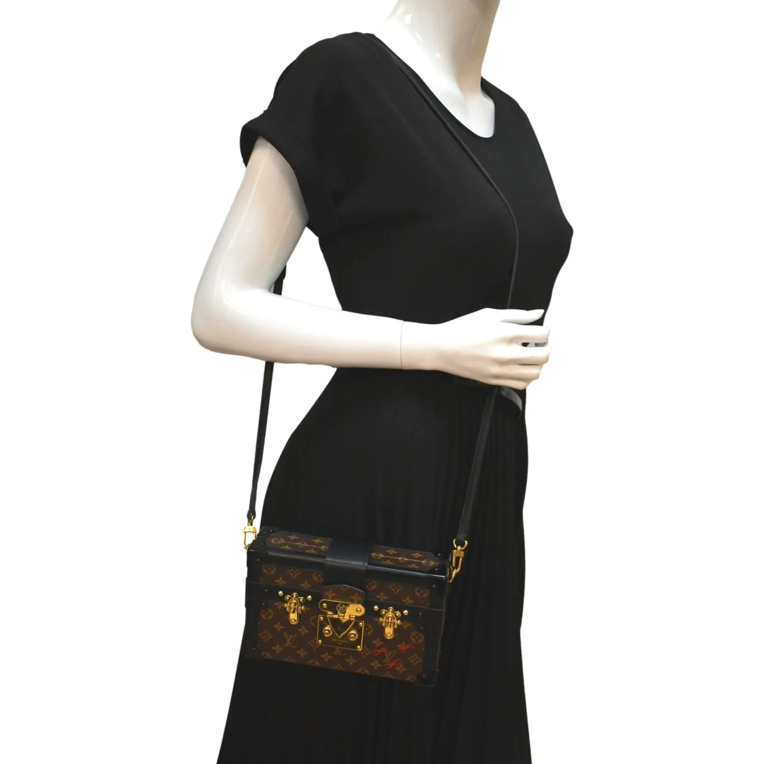 LOUIS VUITTON Trunk Clutch Reverse Monogram Crossbody Bag Brown