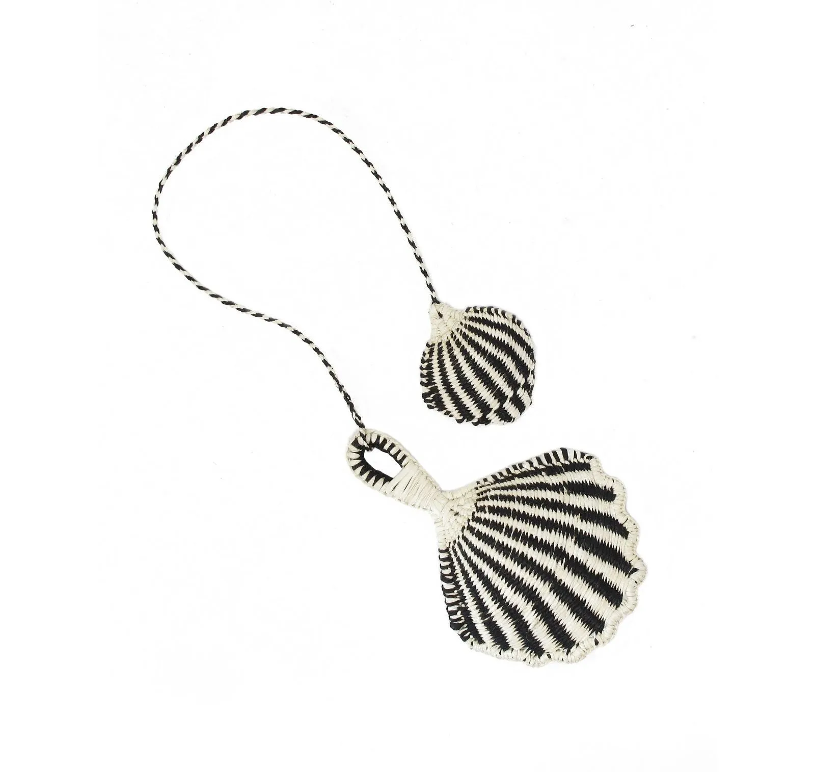 Maxi and Mini Straw Seashells Charm