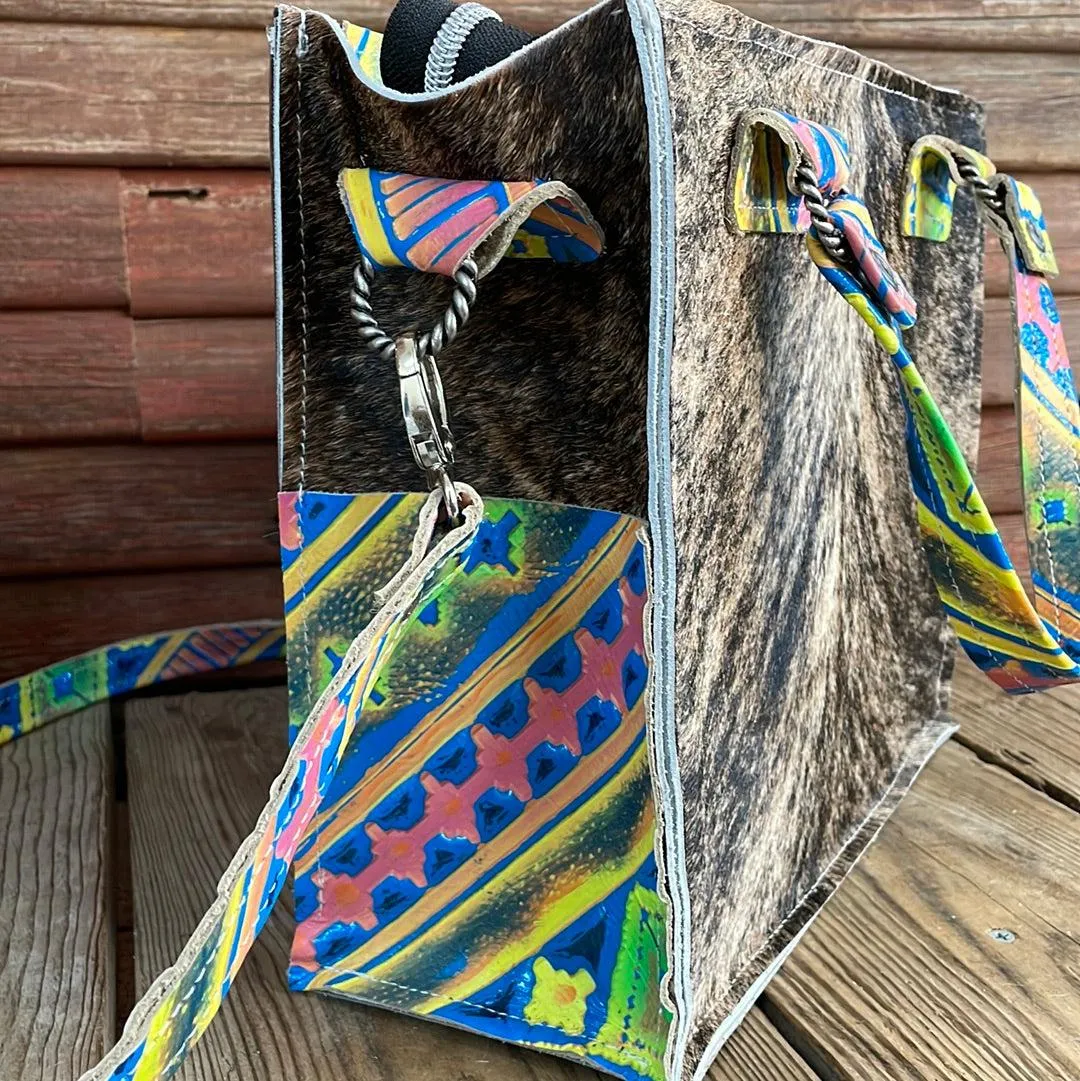 Minnie Pearl - Brindle w/ Neon Trip Navajo