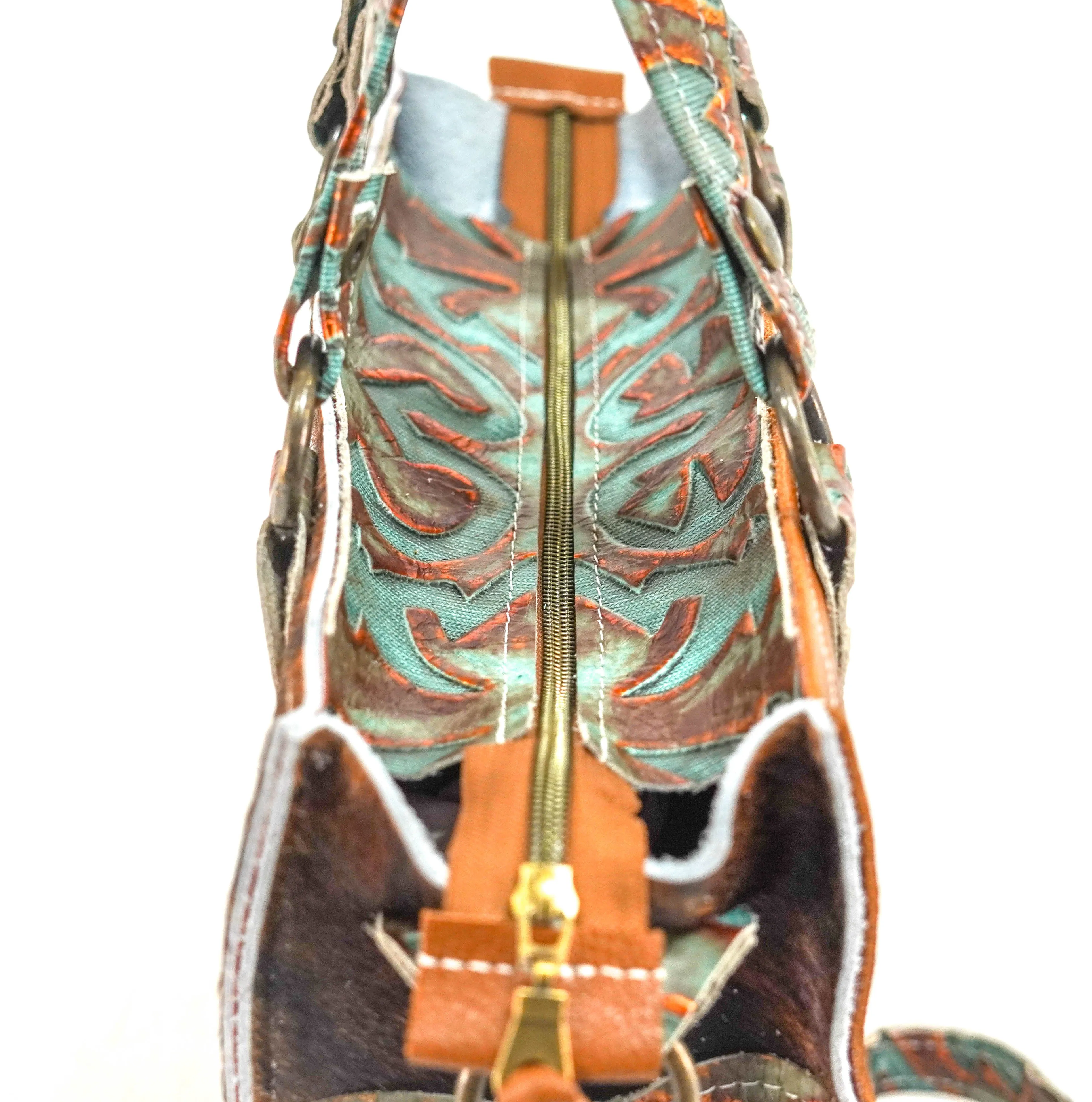 Minnie Pearl - Dark Brindle w/ Patriot Laredo