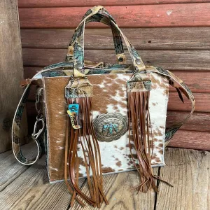 Minnie Pearl - Longhorn w/ Sepia Feathers w/ Concho