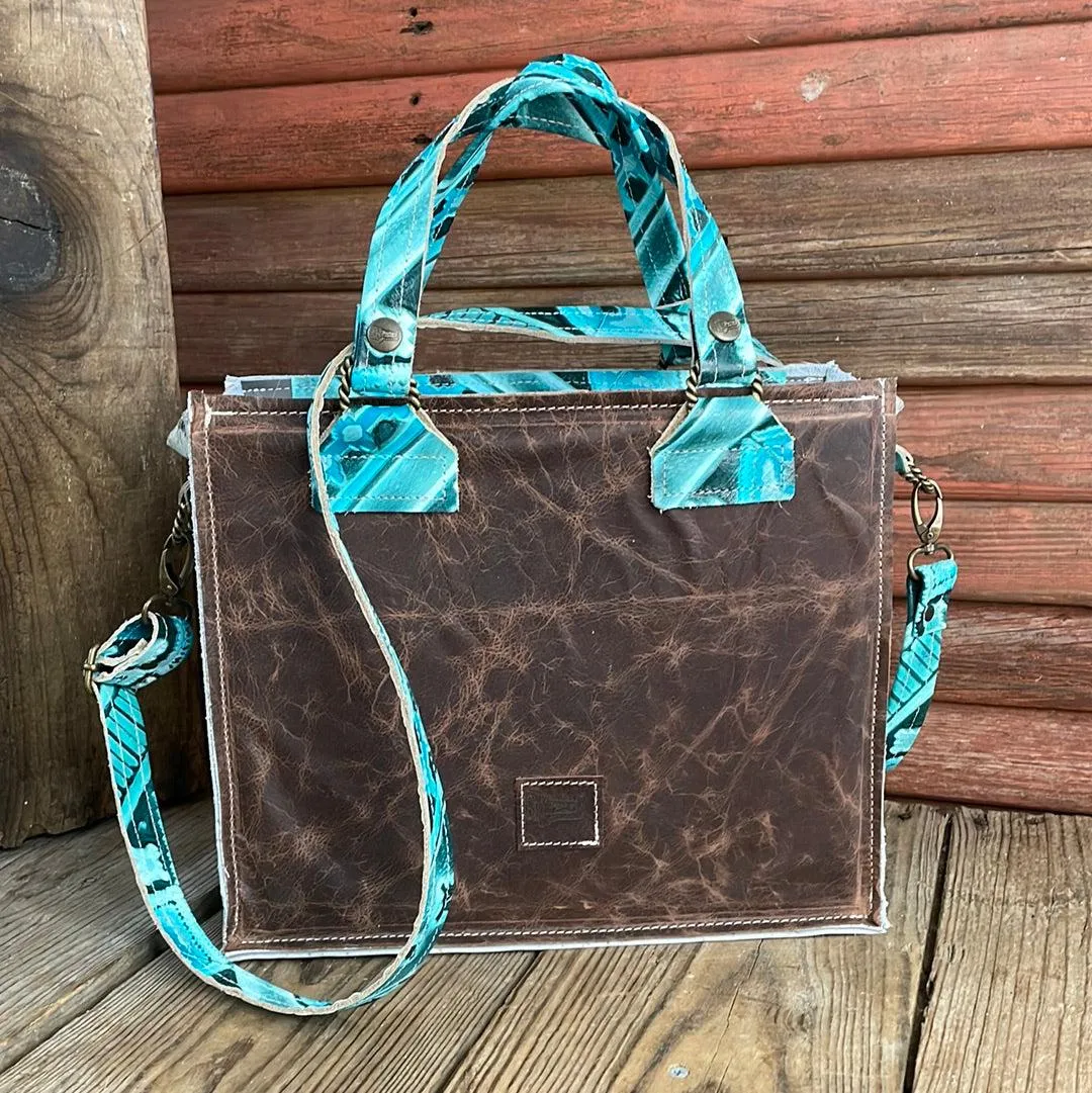 Minnie Pearl - Longhorn w/ Turquoise Matrix Navajo