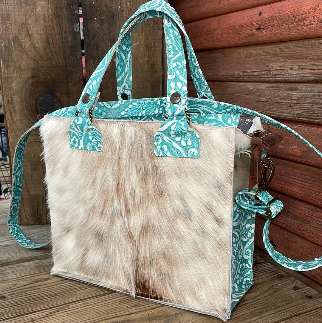 Minnie Pearl - Longhorn w/ Turquoise Sand Tool